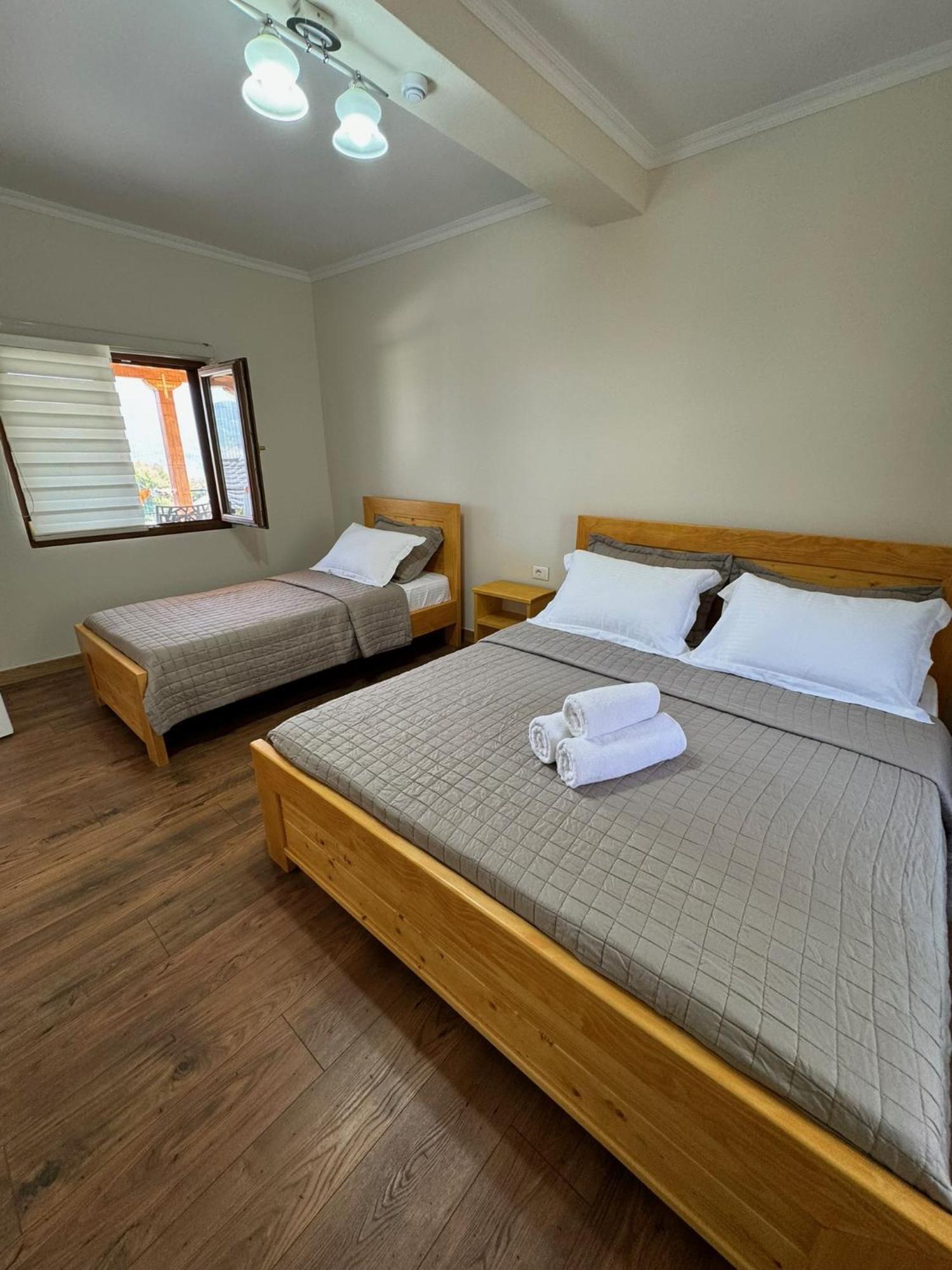 Villa Sana Rooms Permet Bagian luar foto