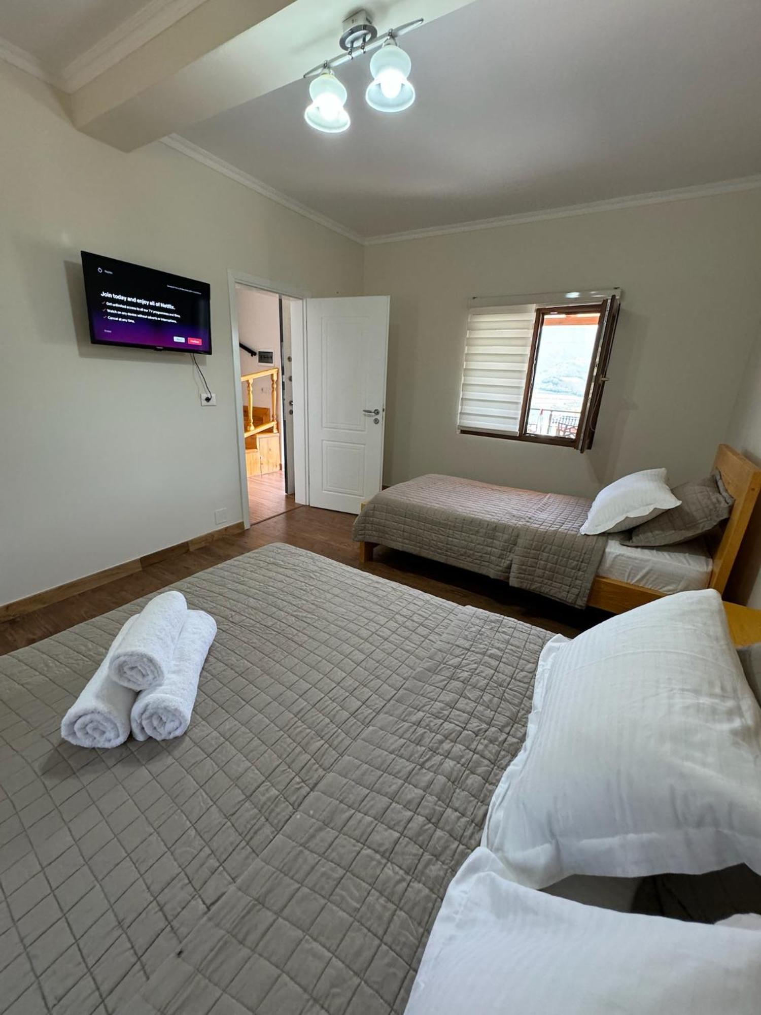 Villa Sana Rooms Permet Bagian luar foto