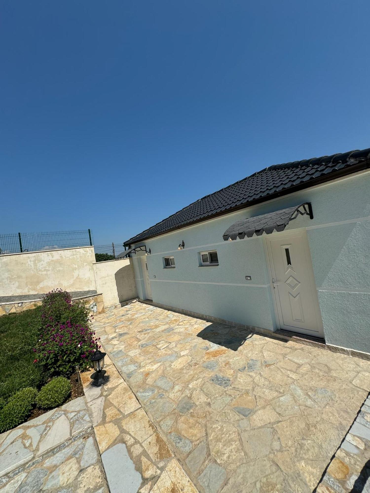 Villa Sana Rooms Permet Bagian luar foto