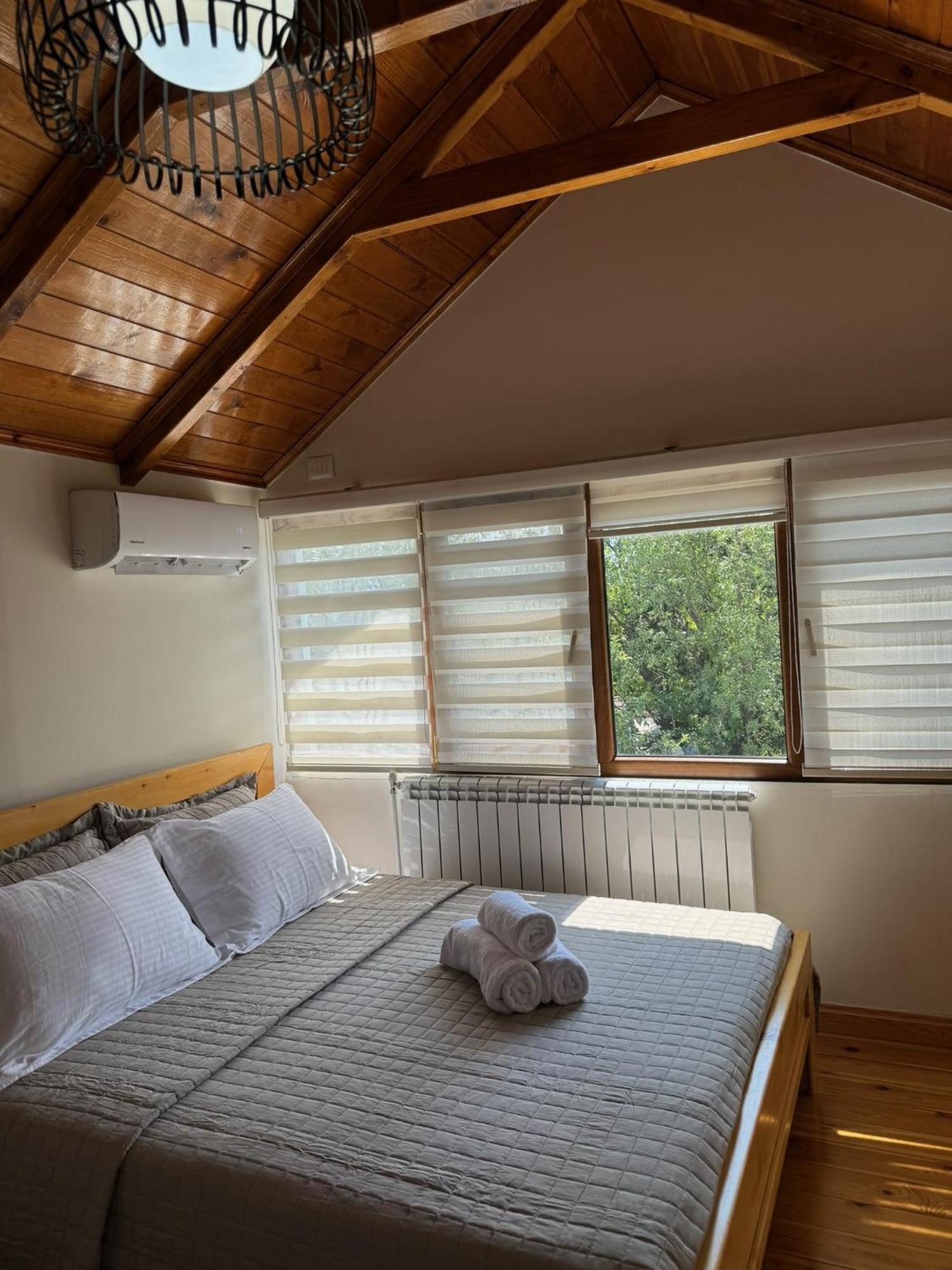 Villa Sana Rooms Permet Bagian luar foto