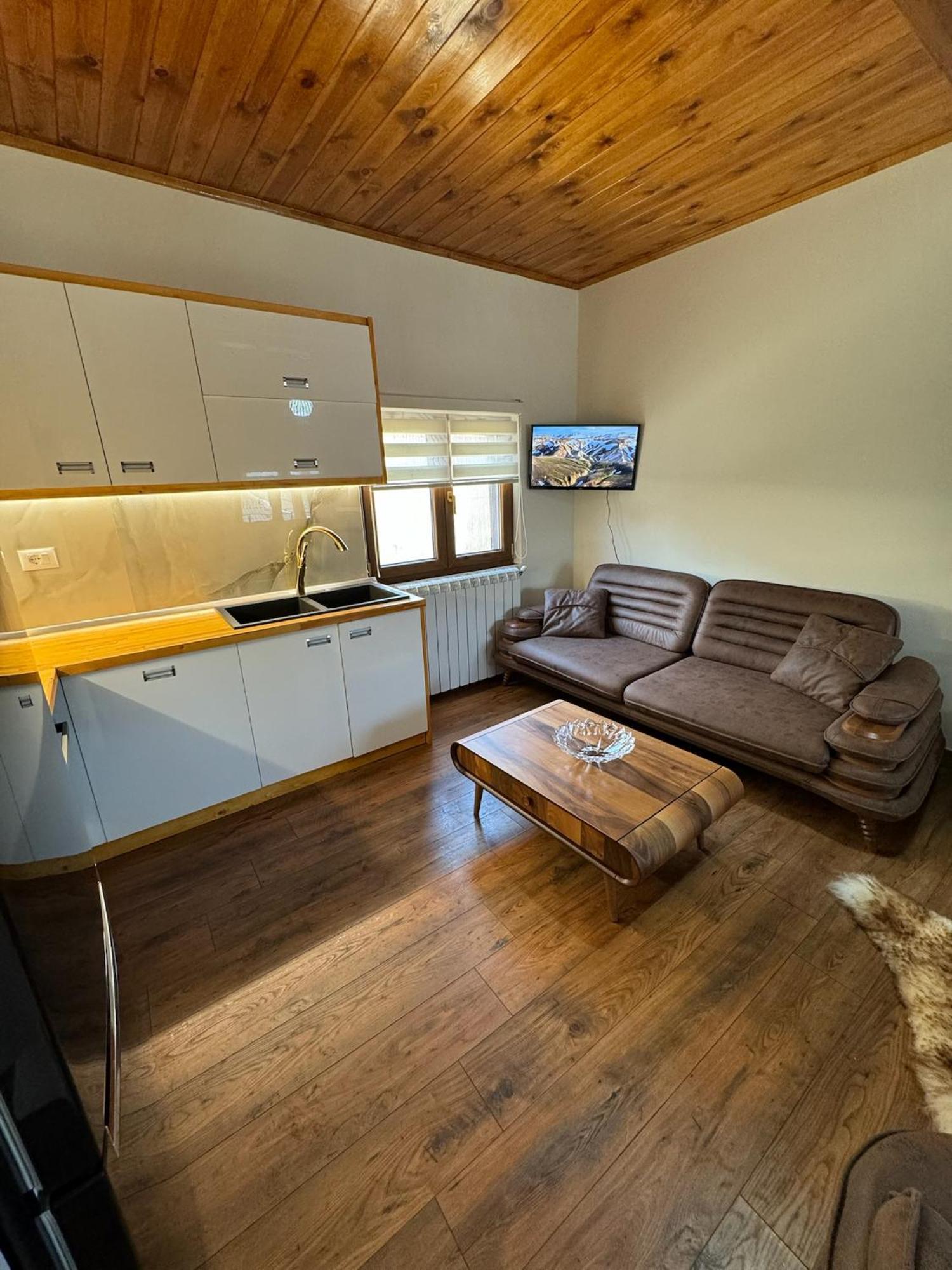 Villa Sana Rooms Permet Bagian luar foto