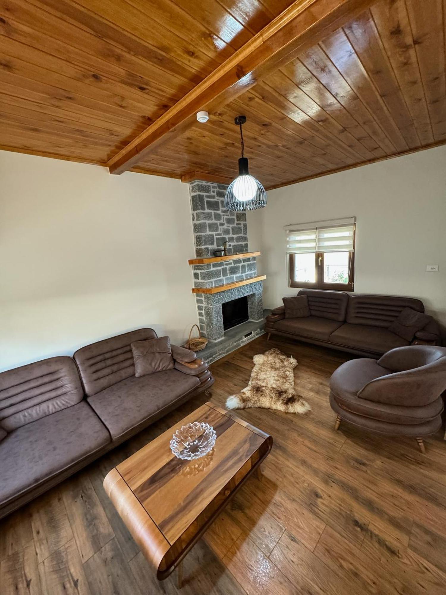 Villa Sana Rooms Permet Bagian luar foto